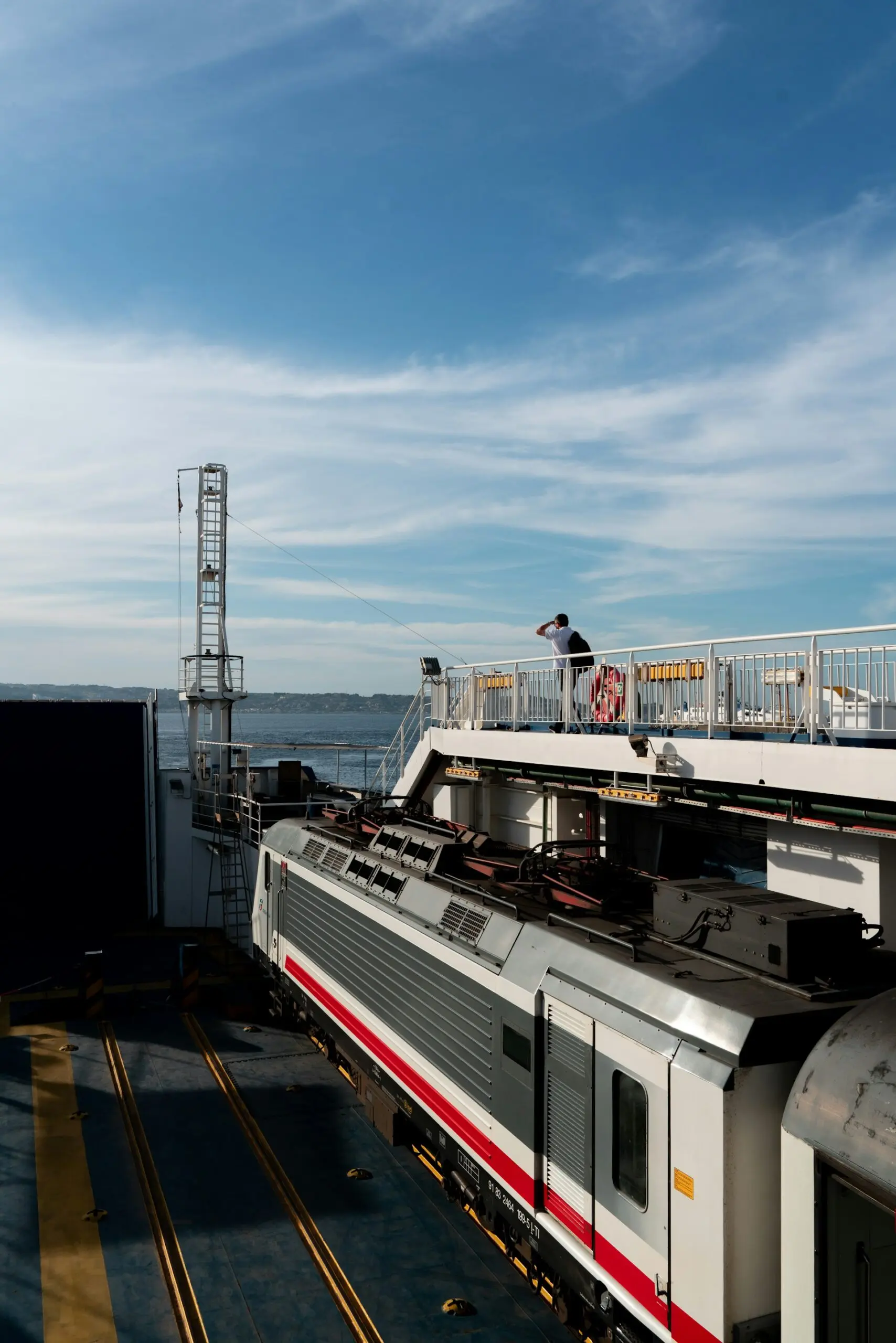 Terminal promowy – załadunek składu kolejowego na statek